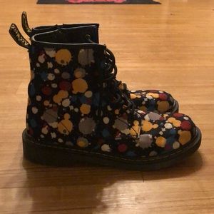 Dr. Martens Delaney Splatter Boots!